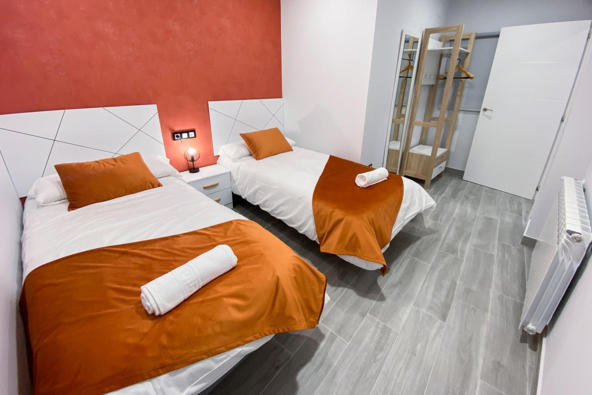 Pregonero Urban Suites - Naranja Soria Buitenkant foto