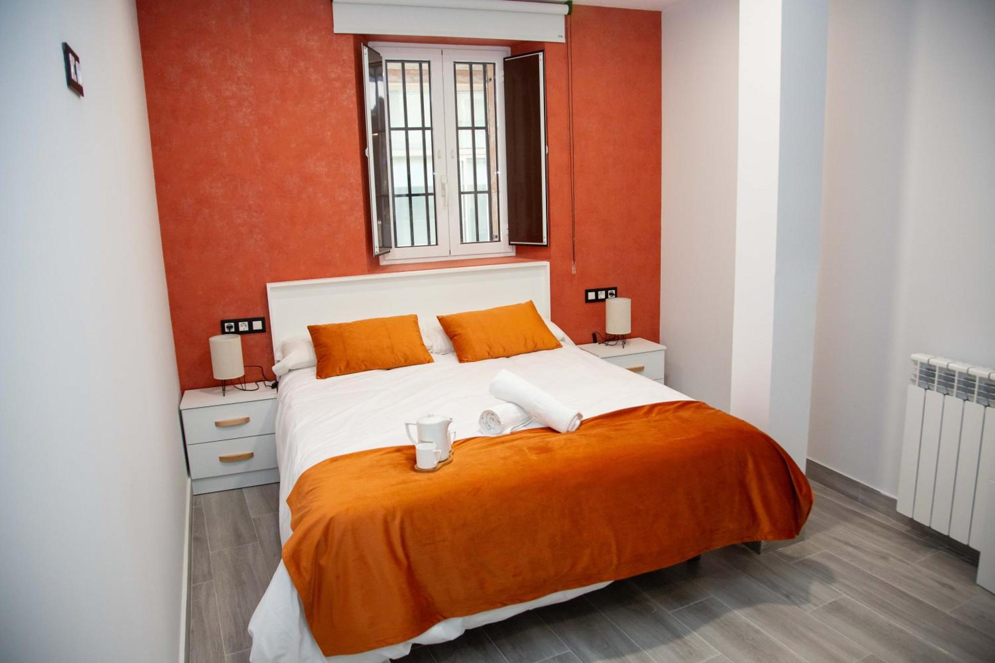 Pregonero Urban Suites - Naranja Soria Buitenkant foto